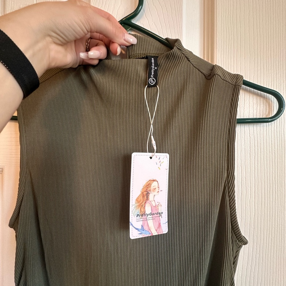 NWT Sleeveless Olive Green Jumpsuit - Picture 4 of 5